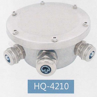 קופסאת חיבורים תת- מימית נירוסטה 6 יציאות HQ-4210 האוויקי HUIQI קופסאת חיבורים תת- מימית נירוסטה 6 יציאות HQ-4210 האוויקי HUIQI